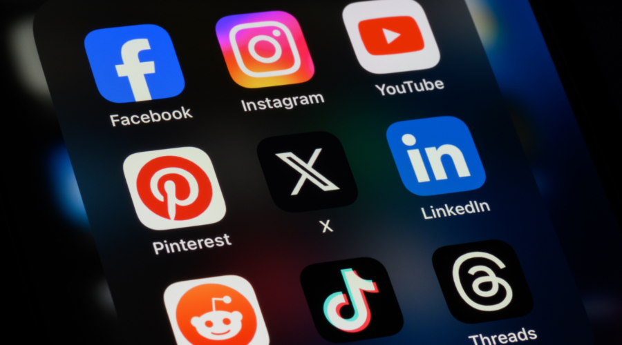 Ilustrasi platform komunitas gen z untuk artikel Platform komunitas Gen Z geser media sosial tradisional